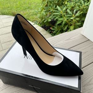 COPY - Nine West fifth classic high heel pump size 8 and 9